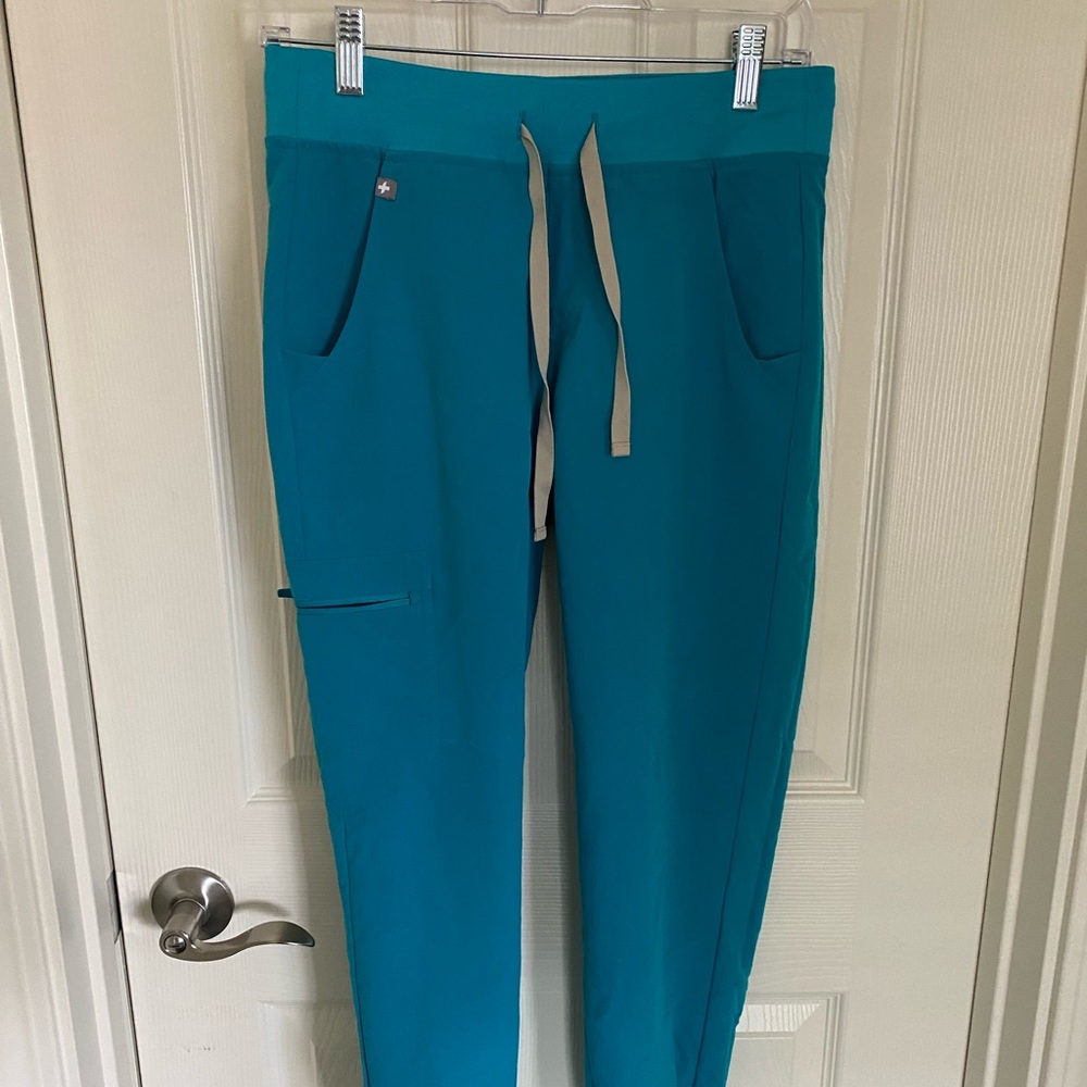 Figs Zamora jogger scrub pants 💙 Blue color